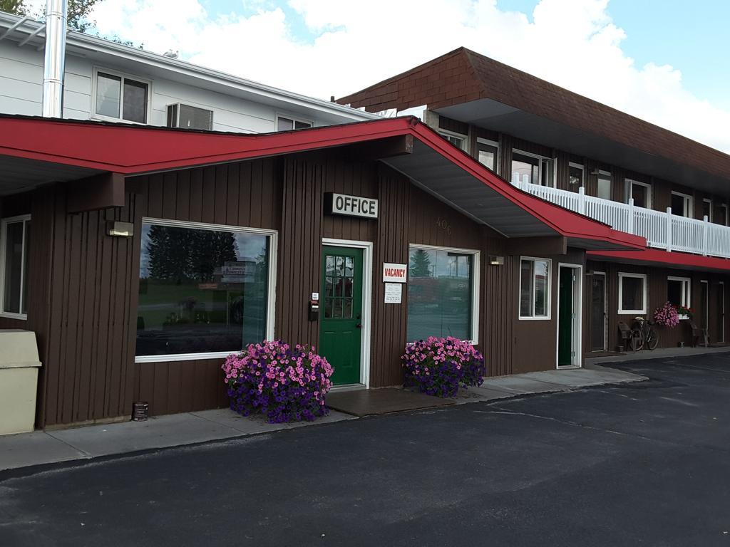 Timberland Motel Dryden Exterior photo