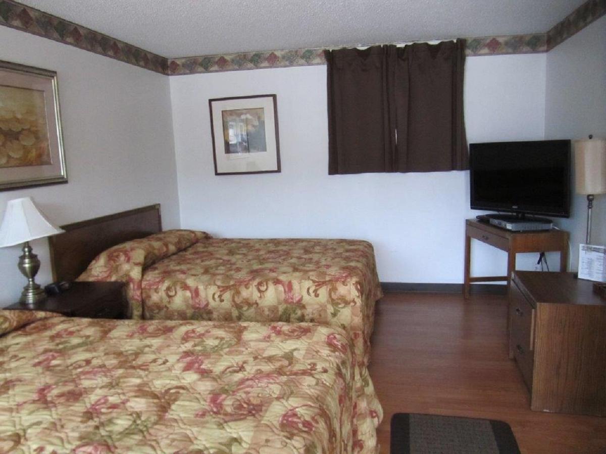 Timberland Motel Dryden Room photo